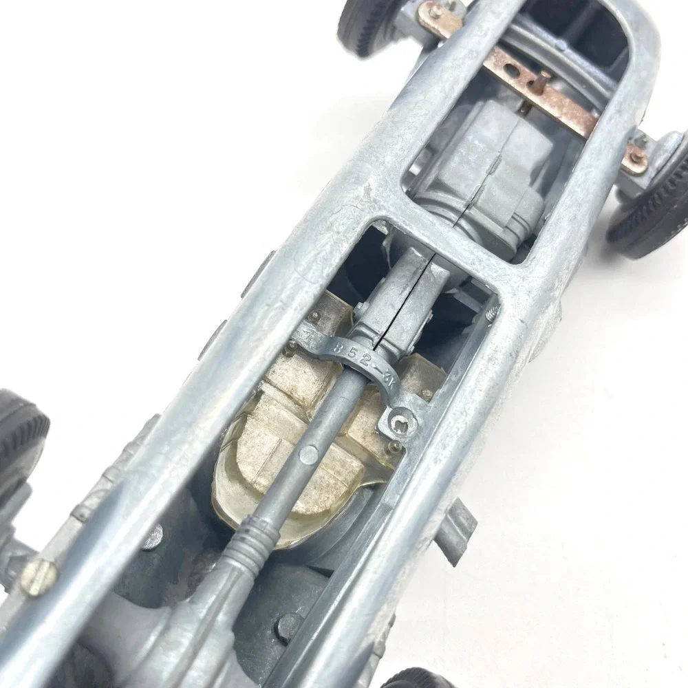 Hubley 1950s 852K-300 Metal Model Kit Unpainted Indianapolis 500 Racer Car